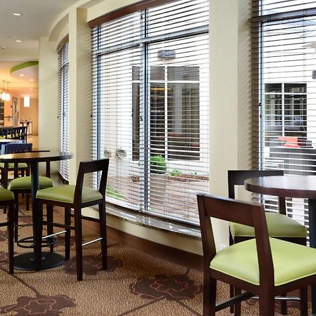 Hilton Garden Inn Greensboro Airport Luaran gambar